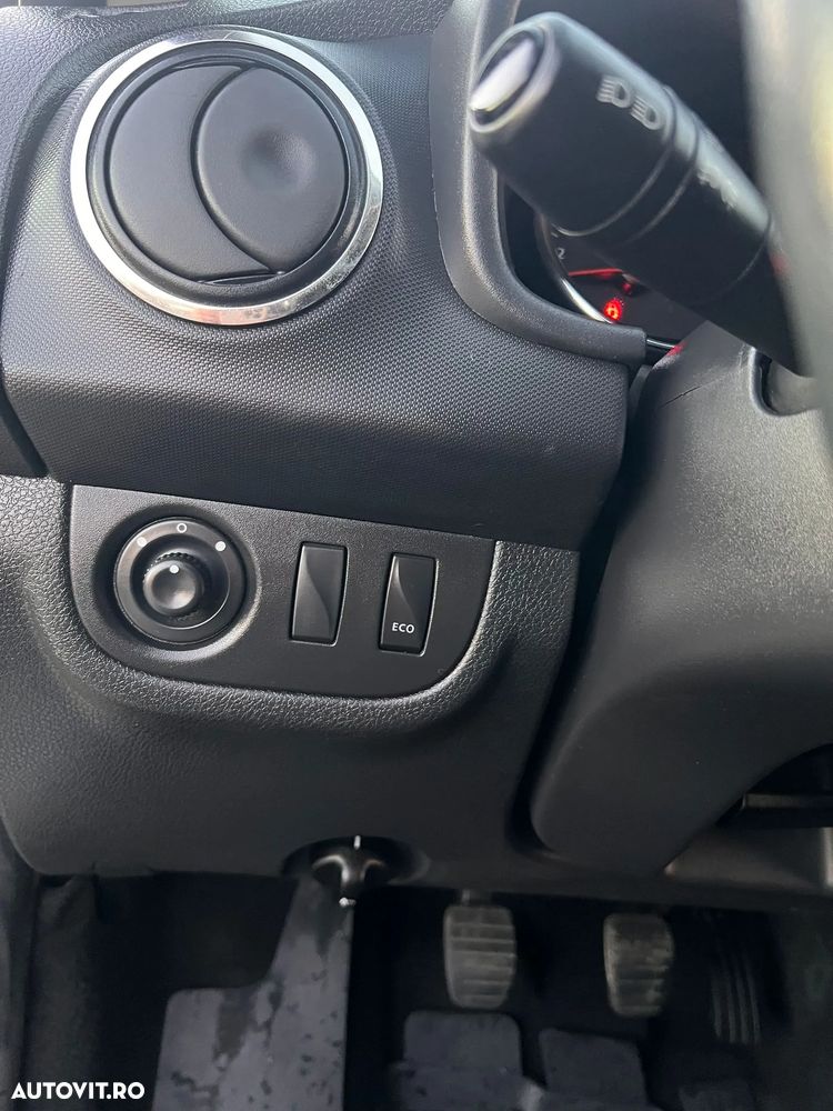 Dacia Logan MCV TCe 90 S&S Prestige - 17