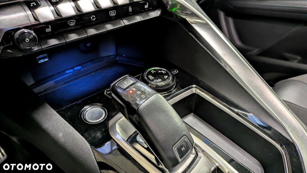 Peugeot 3008 2.0 BlueHDi Crossway S&S EAT8 - 21