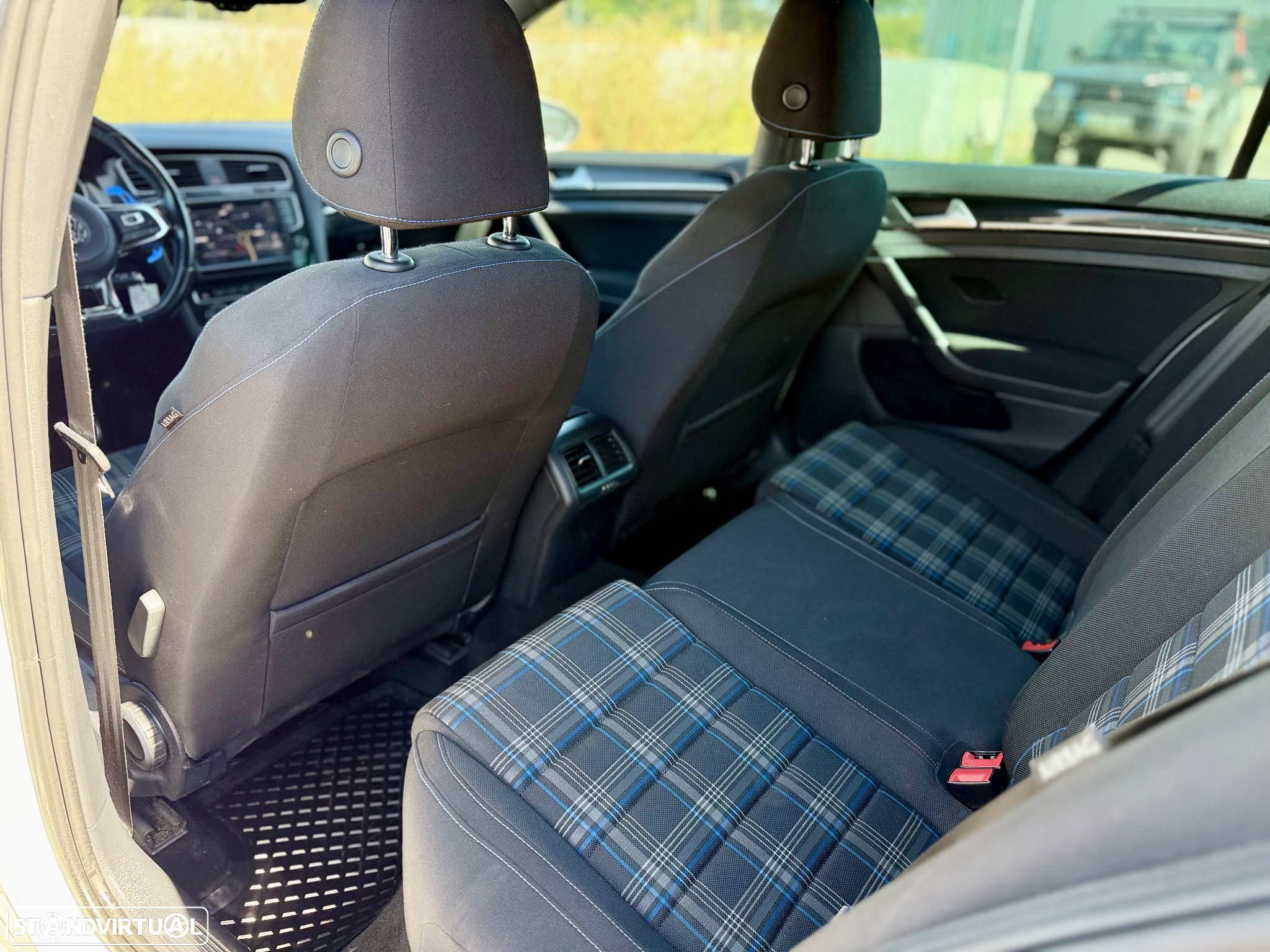 VW Golf 1.4 GTE Plug-in - 13