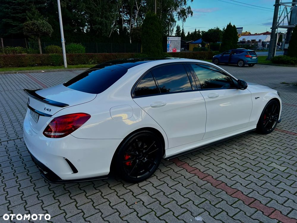 Mercedes-Benz Klasa C AMG 43 4Matic 9G-TRONIC - 12