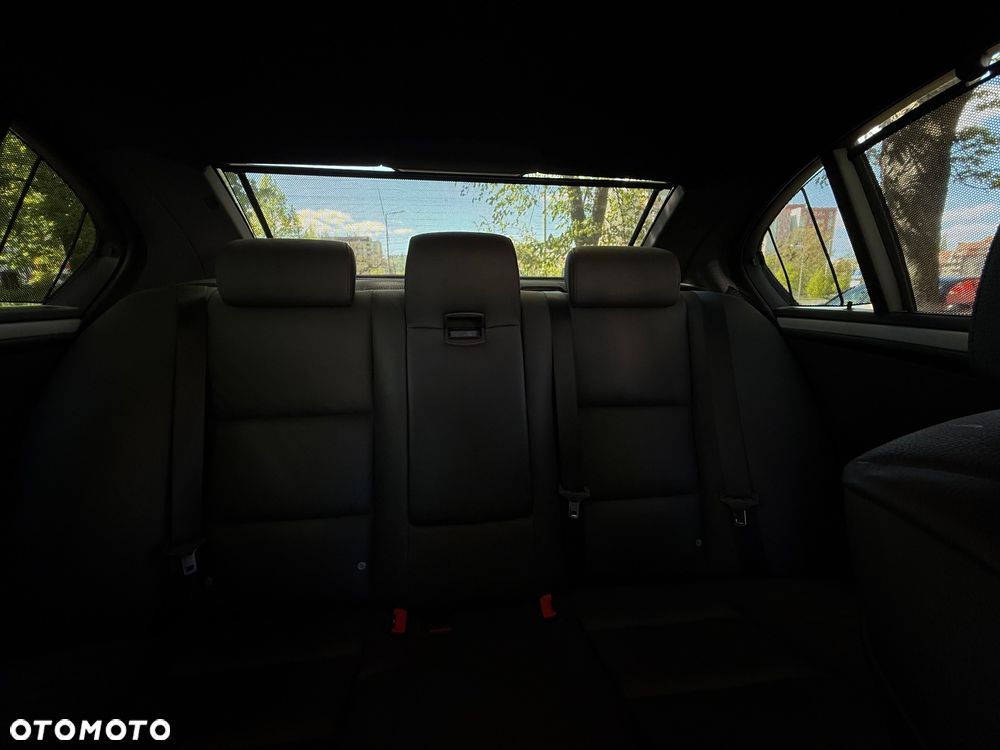 BMW Seria 5 525i Edition Sport - 32