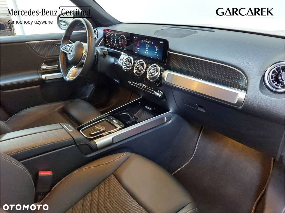 Mercedes-Benz GLB - 19