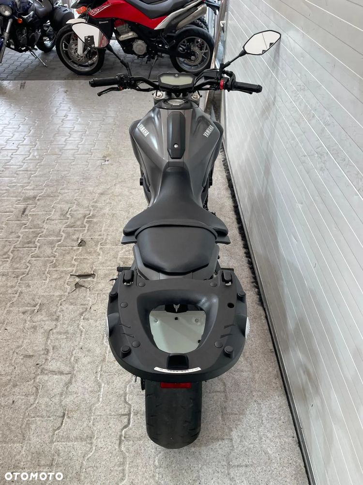 Yamaha MT - 19