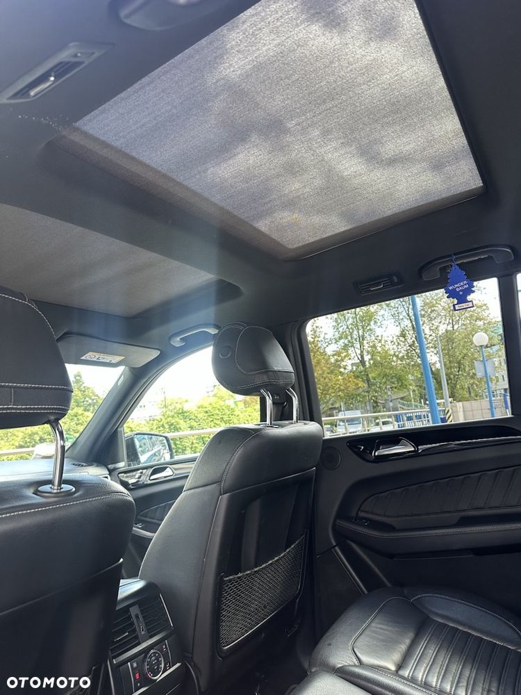 Mercedes-Benz GLS 350 d 4-Matic - 28