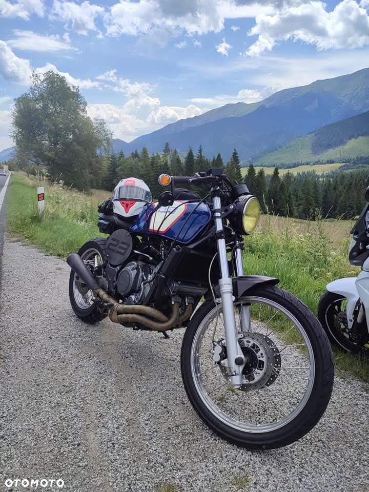 Yamaha XTZ - 11