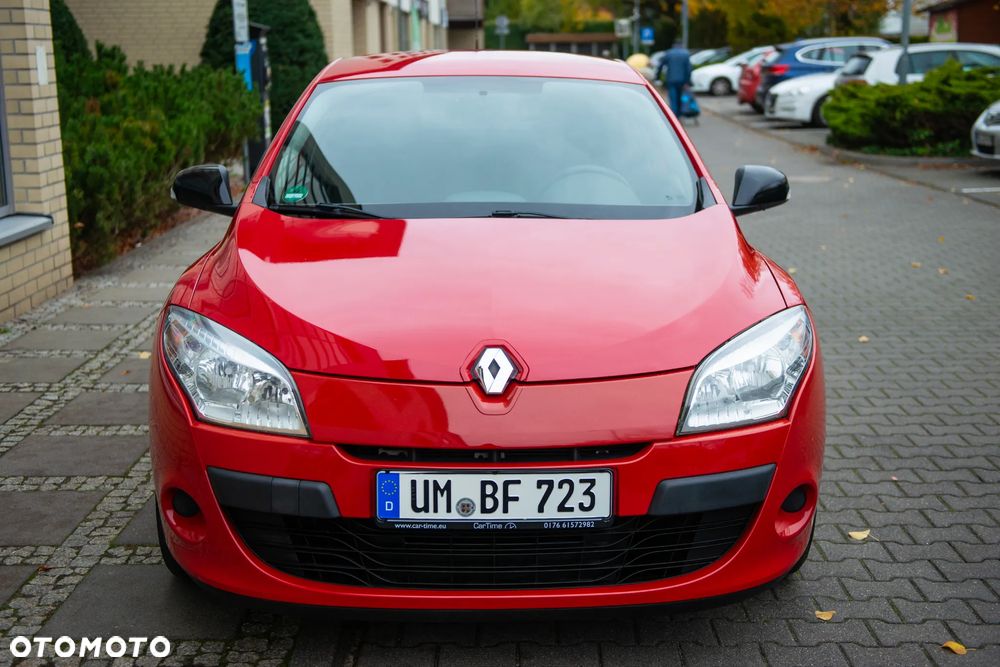 Renault Megane 1.6 16V 110 Dynamique - 1