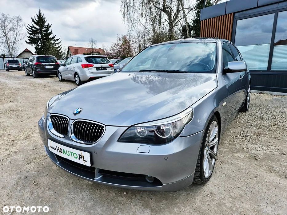 BMW Seria 5 523i - 28