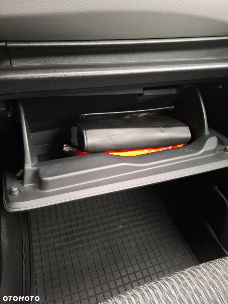 Toyota Yaris 1.33 Life - 26