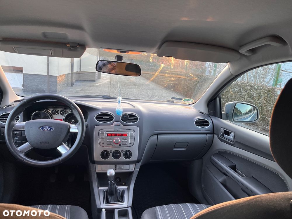 Ford Focus - 8