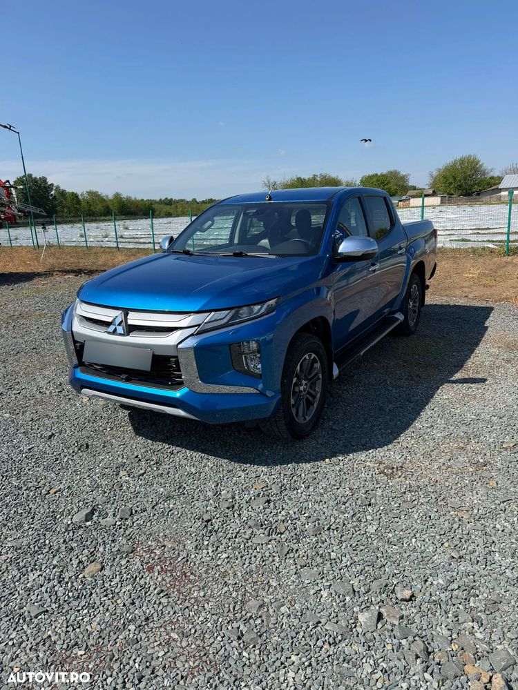 Mitsubishi L200 Double Cab 2.2 DI-D A/T Intense - 1