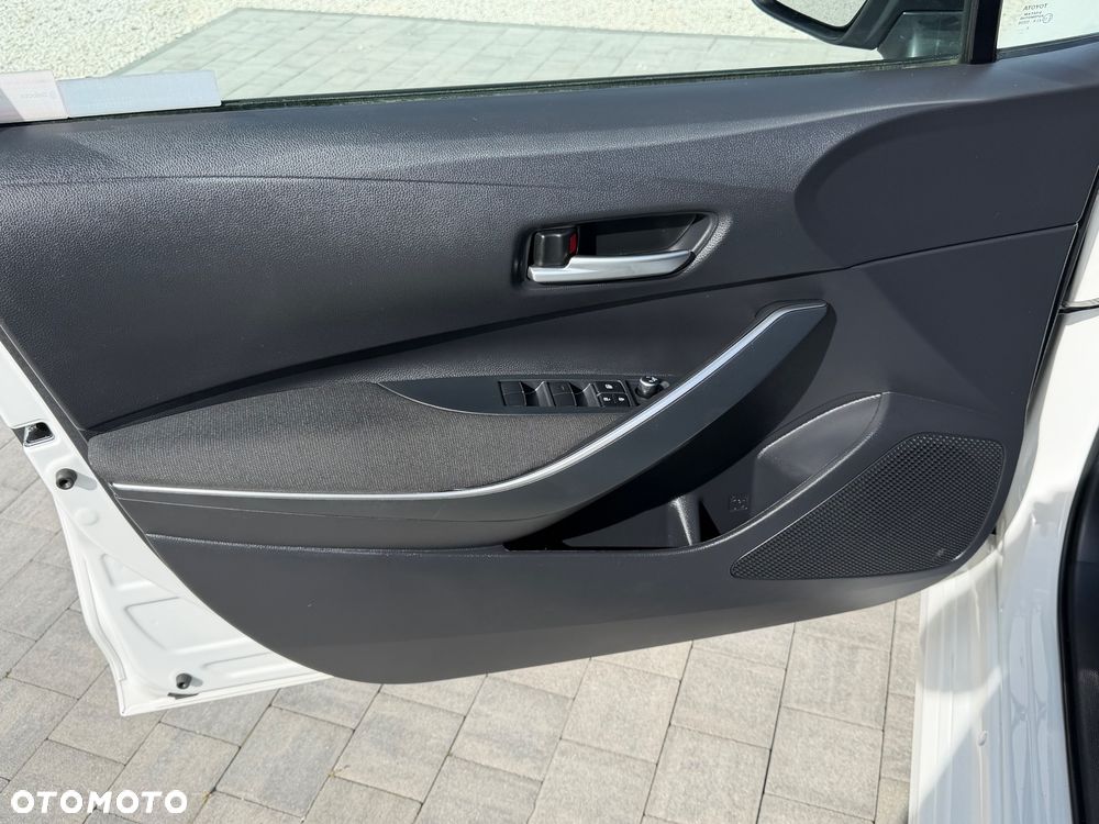 Toyota Corolla 1.8 Hybrid Comfort - 12