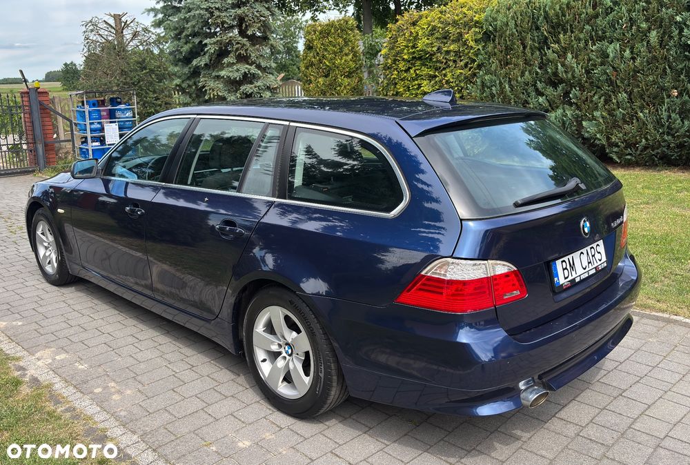 BMW Seria 5 520d - 14