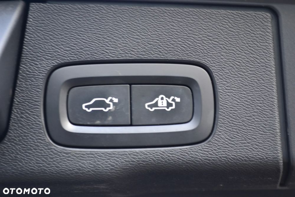 Volvo XC 60 D4 Geartronic Inscription - 31