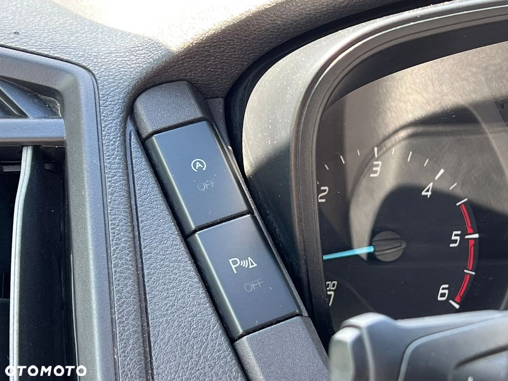 Ford Transit - 13