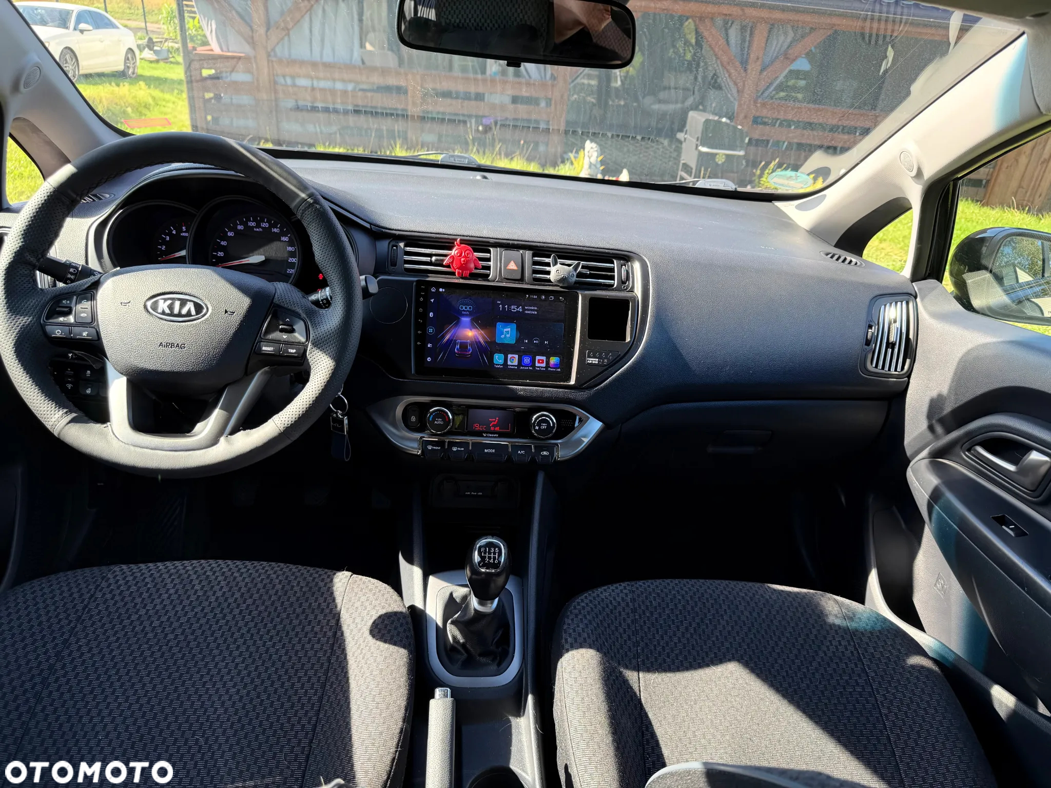 Kia Rio - 7