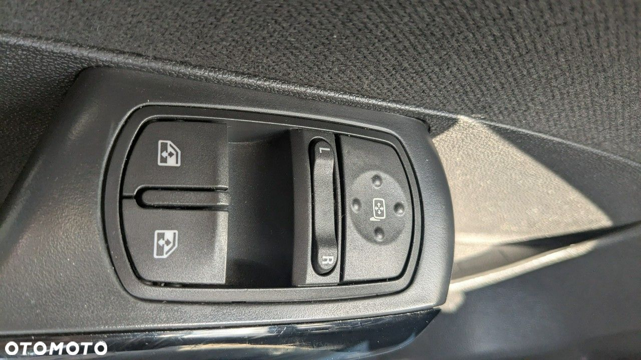 Opel Corsa - 32
