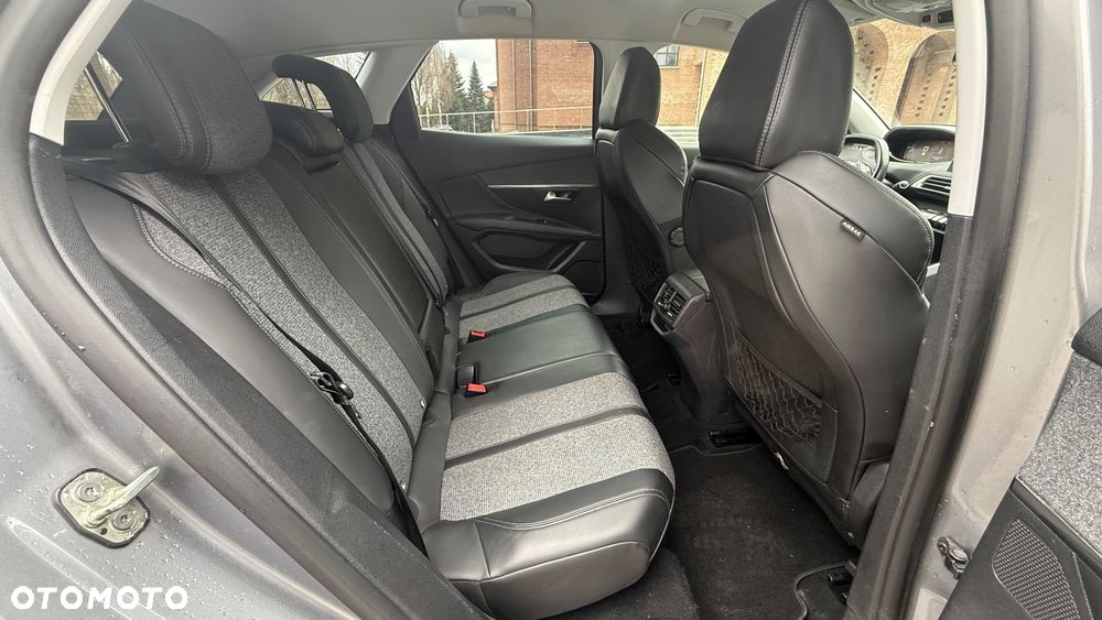 Peugeot 3008 1.6 BlueHDi Allure S&S - 23