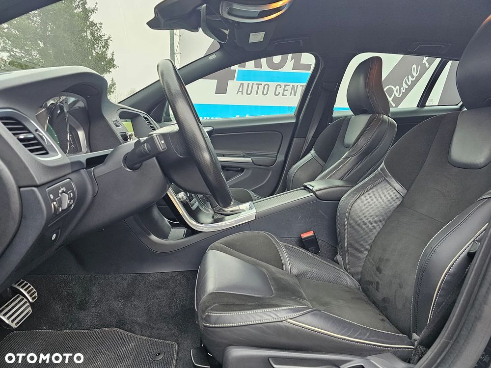Volvo V60 D3 Geartronic RDesign - 16