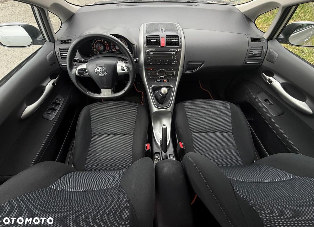 Toyota Auris 1.33 VVT-i Terra Start - 5