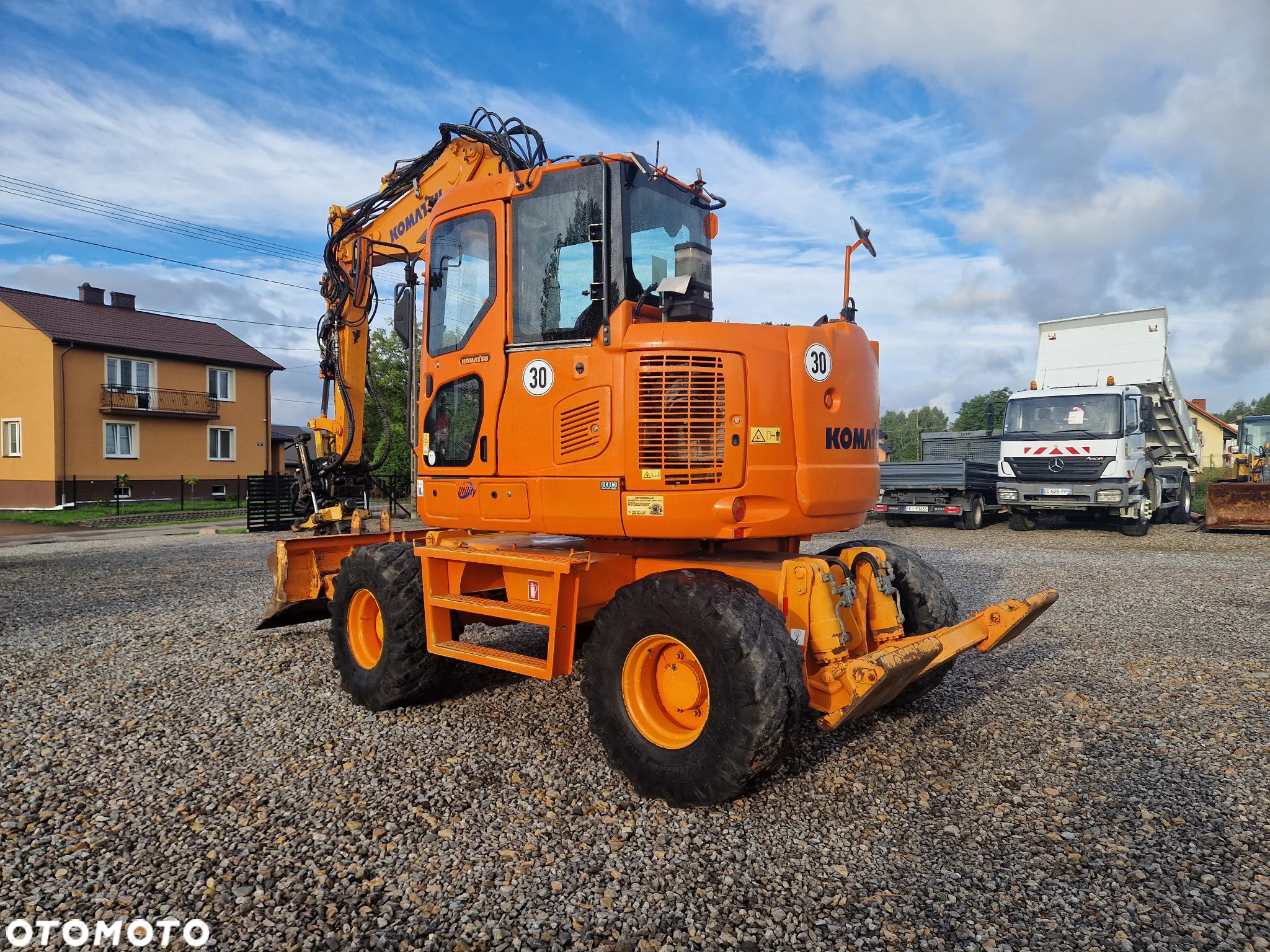 Komatsu PW118MR-8 - 3