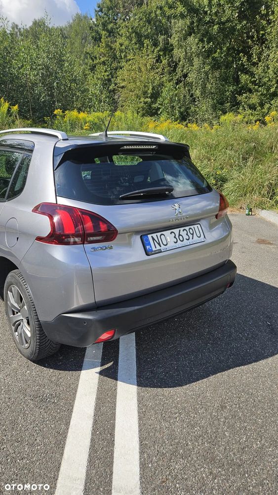 Peugeot 2008 1.2 Pure Tech GPF Active S&S - 6