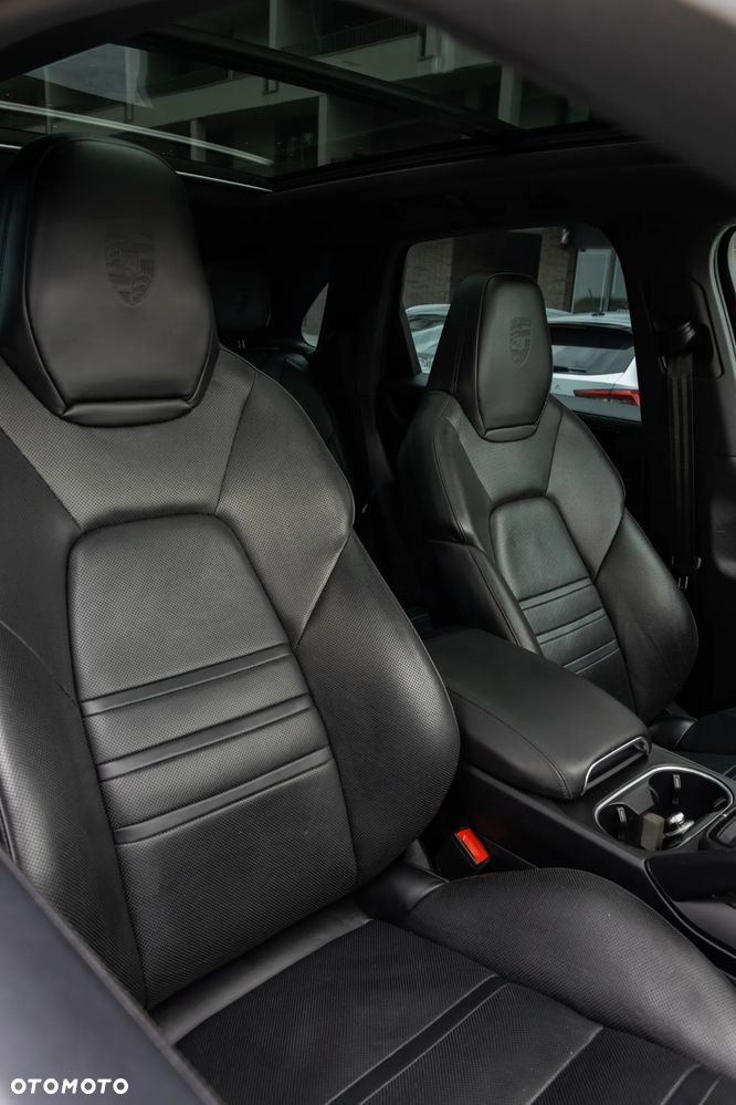 Porsche Cayenne E-Hybrid Tiptronic S Platinum Edition - 23