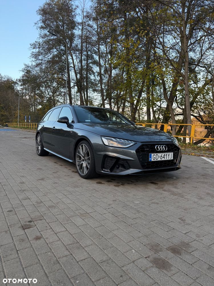 Audi A4 Avant 2021 photo 2