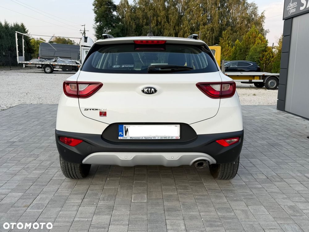 Kia Stonic 1.4 L - 6