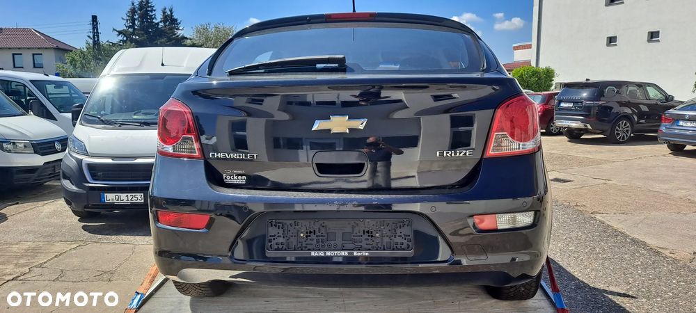 Chevrolet Cruze 1.6 LS+ - 14