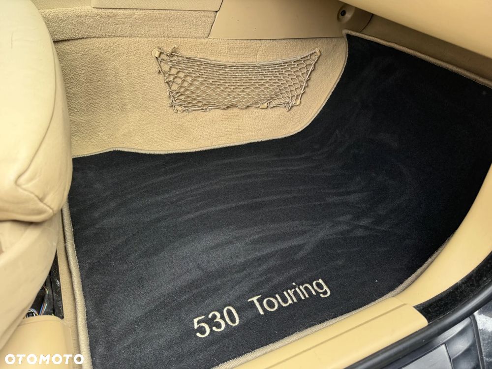 BMW Seria 5 530i - 22