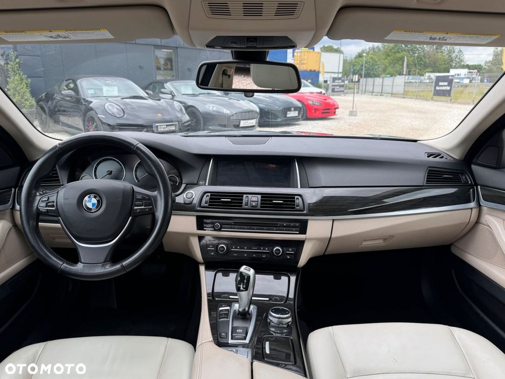 BMW Seria 5 535i Luxury Line - 13