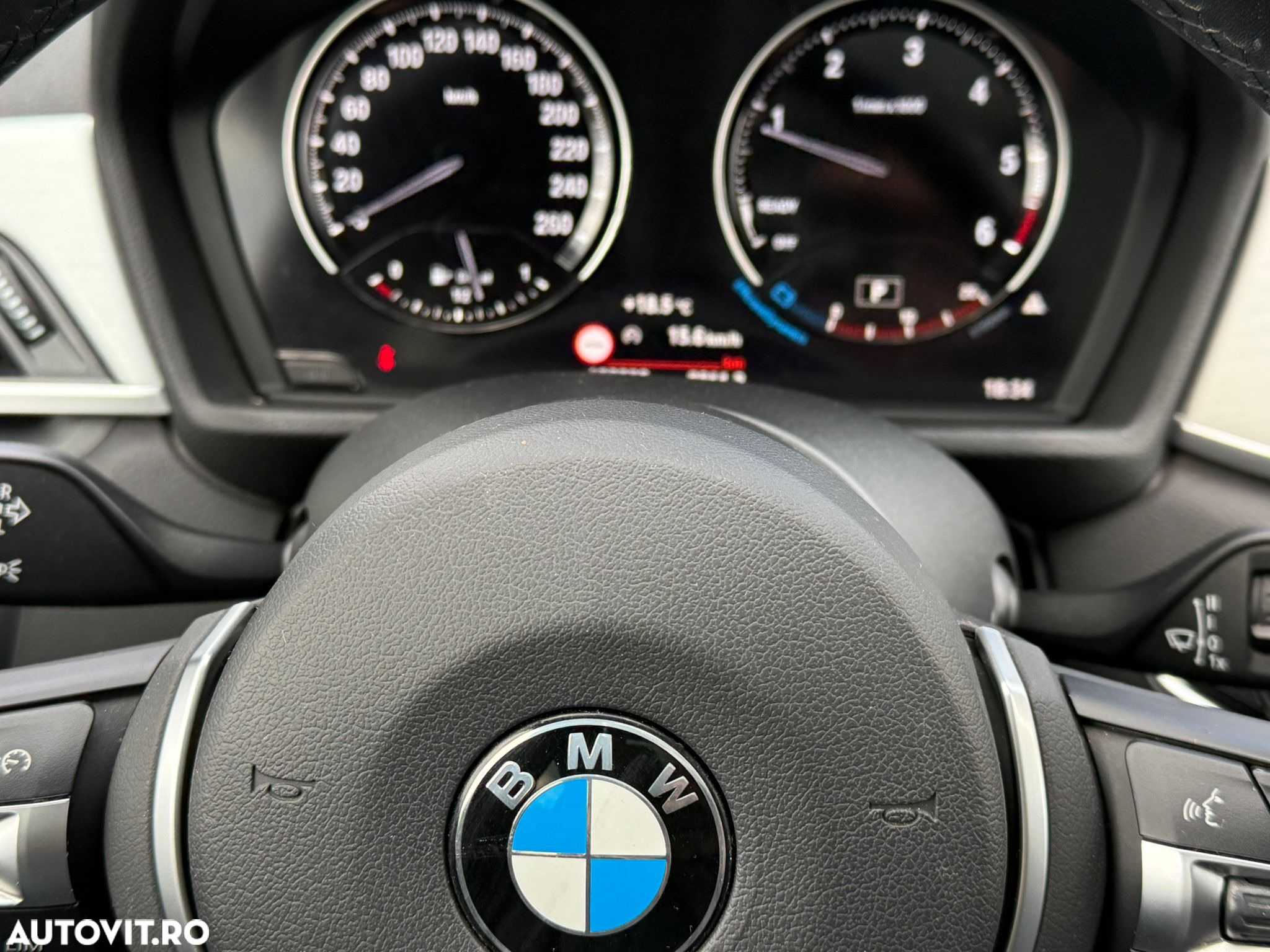 BMW X1 xDrive20d AT - 12