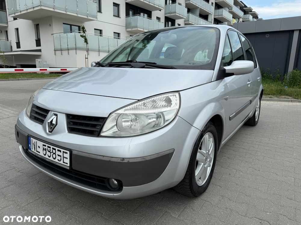 Renault Scenic 1.6 16V Confort Dynamique - 8