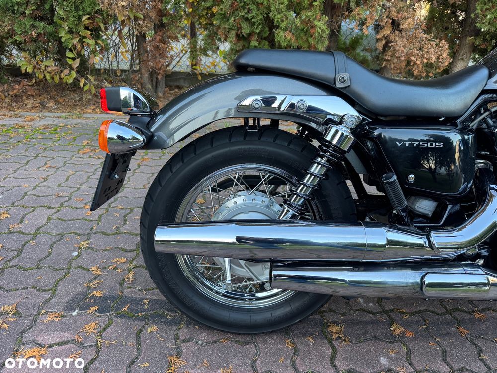 Honda VT - 12