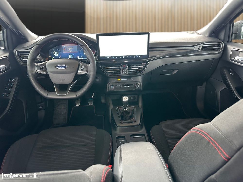 Ford Focus 1.0 EcoBoost MHEV ST-Line - 13