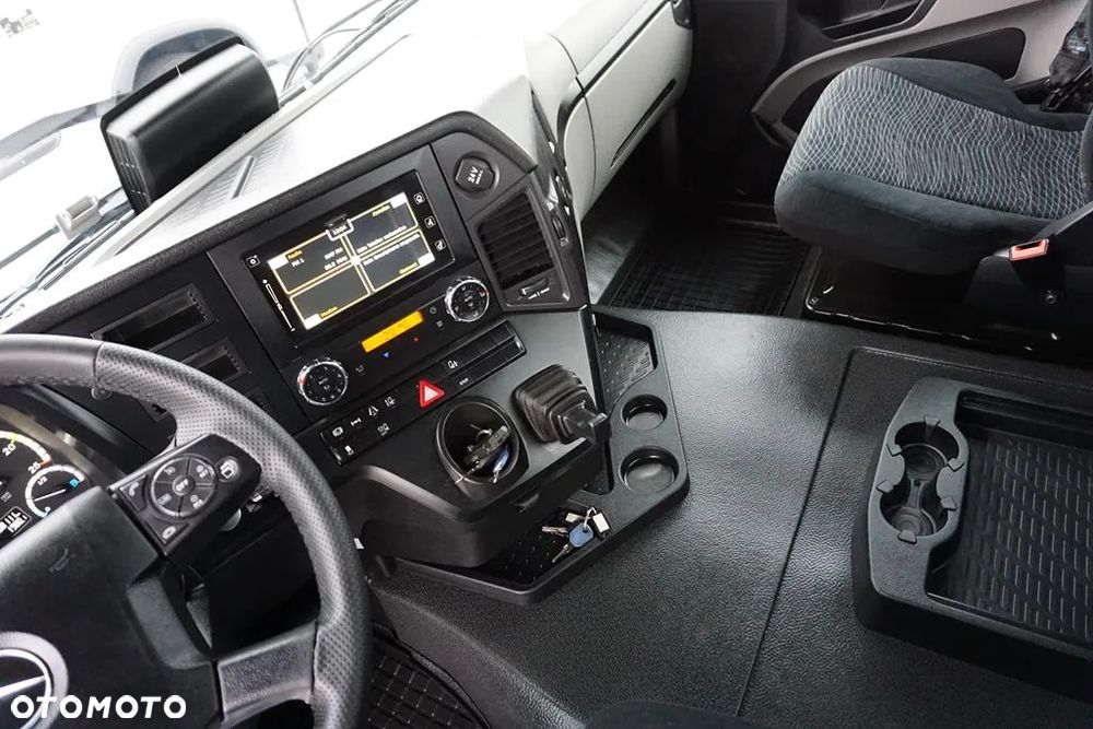 Mercedes-Benz / ANTOS / 1846 / EURO 6 / ACC / MAŁY PRZEBIEG - 9