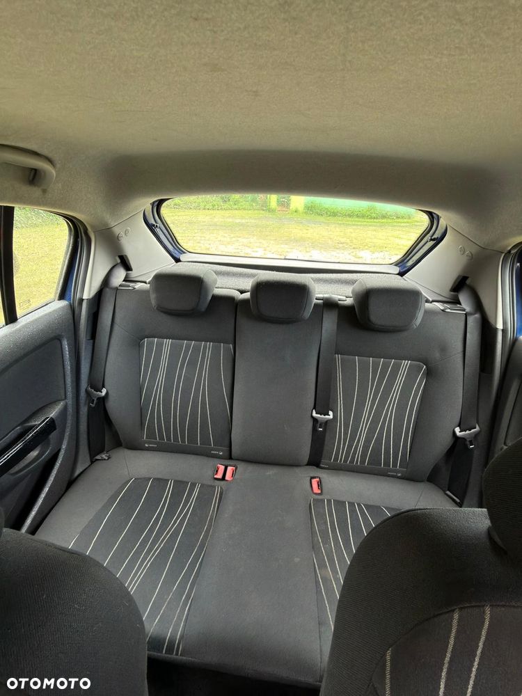 Opel Corsa - 8
