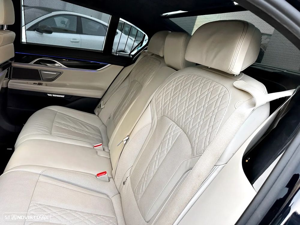 BMW 730 d Pack M - 46