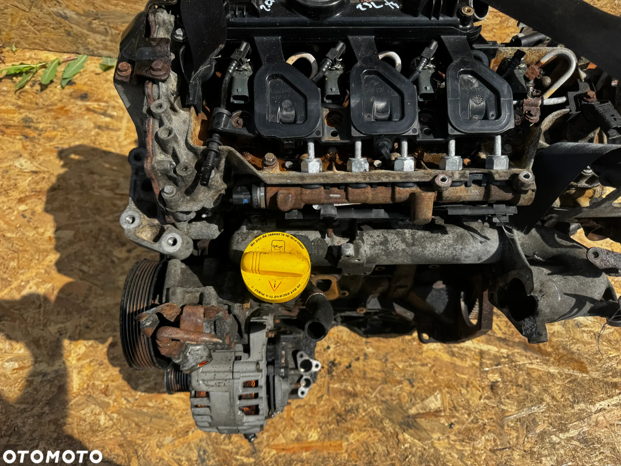silnik m9r 786 m9r786 2.0 dci vivaro trafic  kompletny 232 km - 3