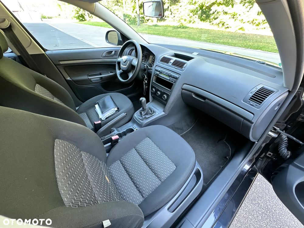 Skoda Octavia 1.4 TSI Ambiente - 26