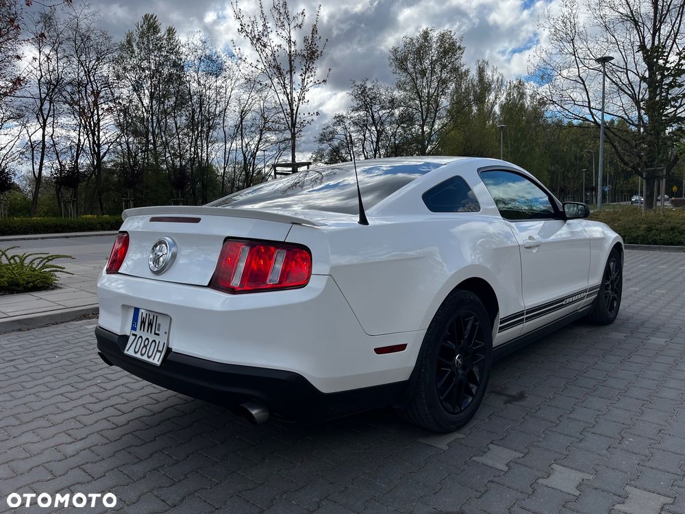 Ford Mustang 3.7 V6 Premium - 4