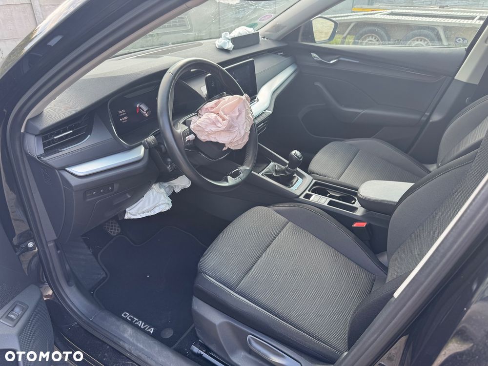 Skoda Octavia 1.5 TSI Tour - 11
