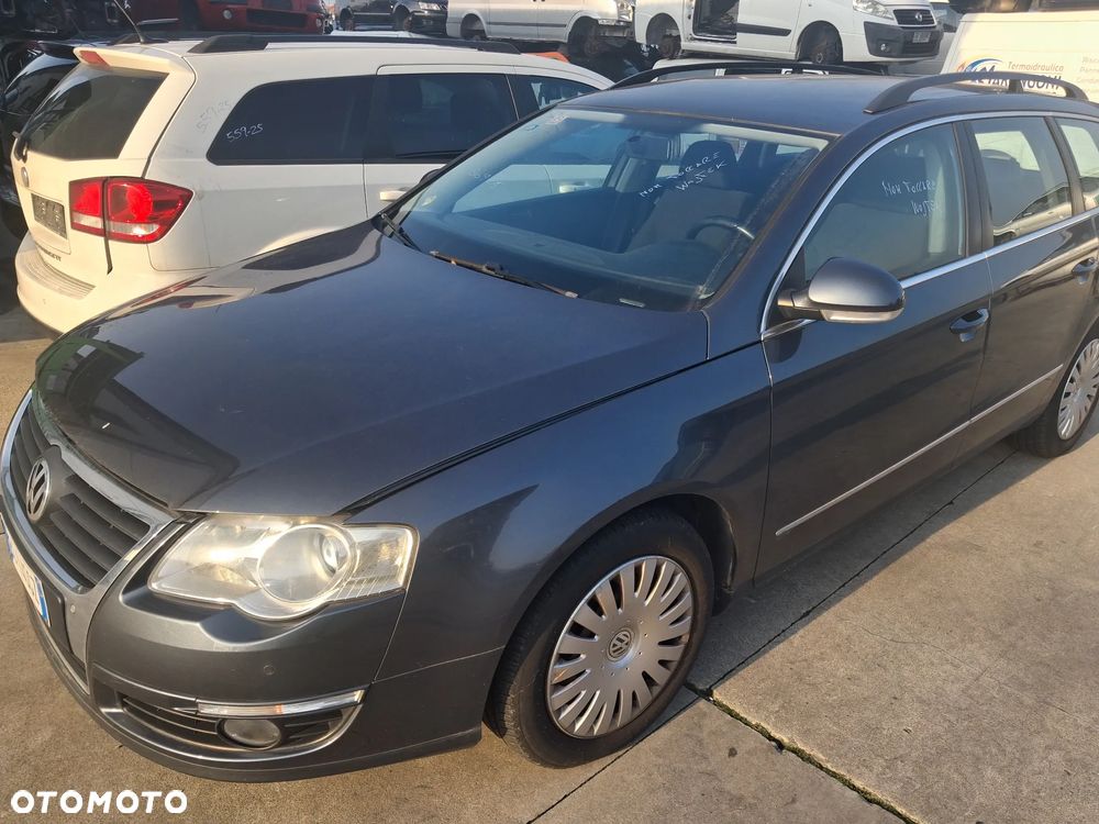 Błotnik prawy przód przedni VW Passat B6 LK7X - 3