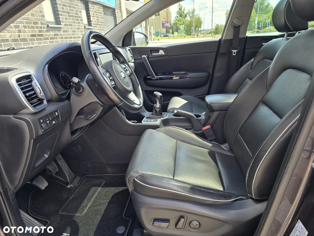 Kia Sportage 1.7 CRDI 2WD Dream-Team Edition - 18