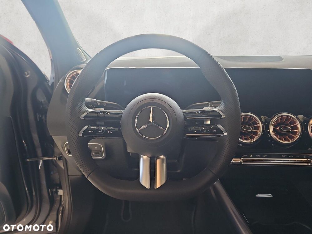 Mercedes-Benz EQA - 14