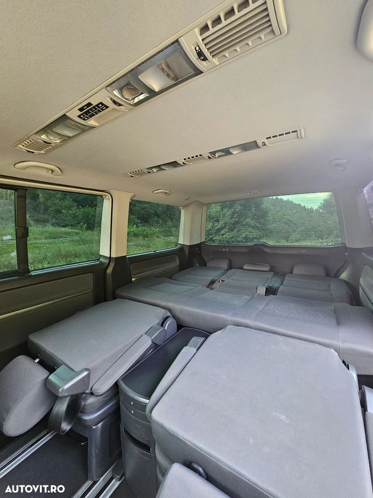 Volkswagen Multivan - 15