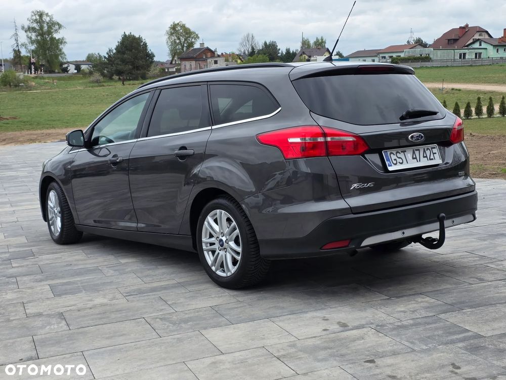 Ford Focus 1.0 EcoBoost Titanium - 4