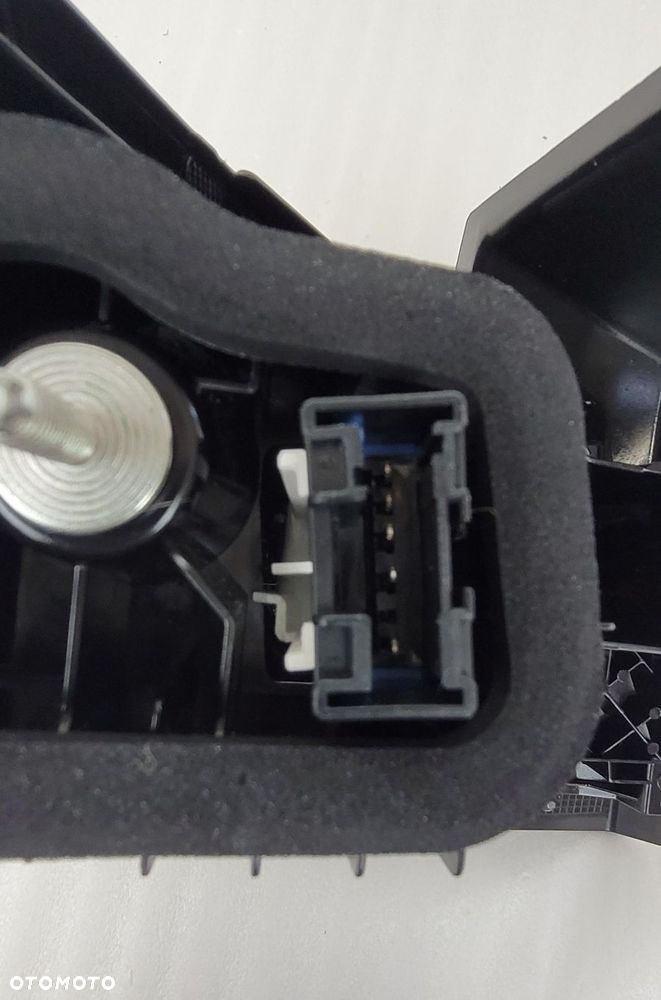 LAMPA TYLNA LED PRAWA OPEL CORSA F 2019- 9829317880 OPEL - 7