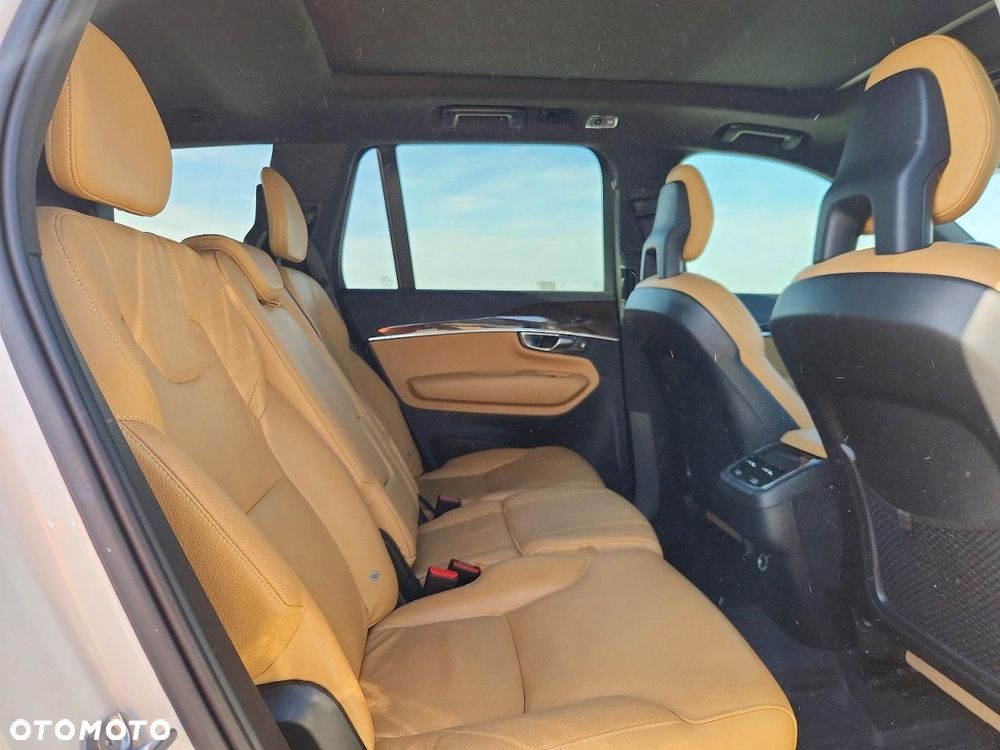 Volvo XC 90 T6 AWD Momentum - 11