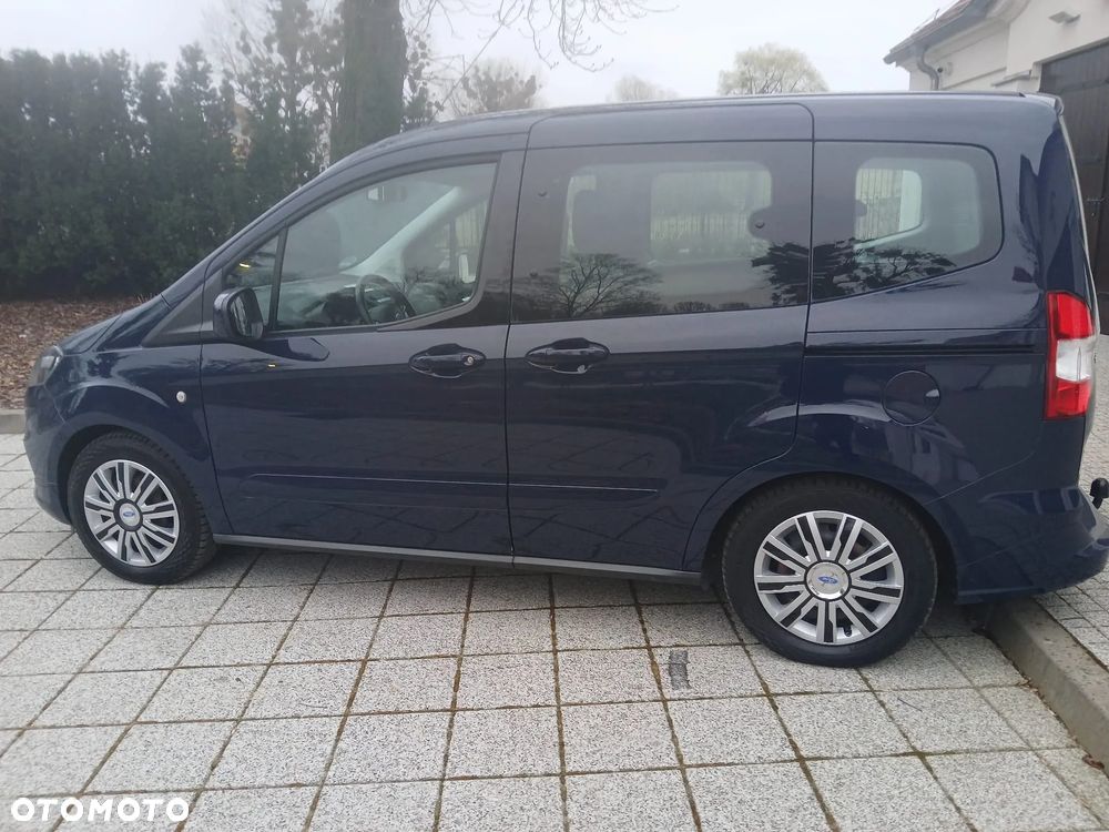 Ford Tourneo Courier - 13
